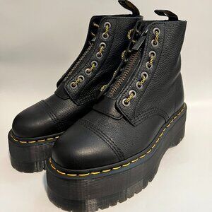 Dr. Martens Sinclair Max Boot - LAST CHANCE | REMOVING ITEM SOON